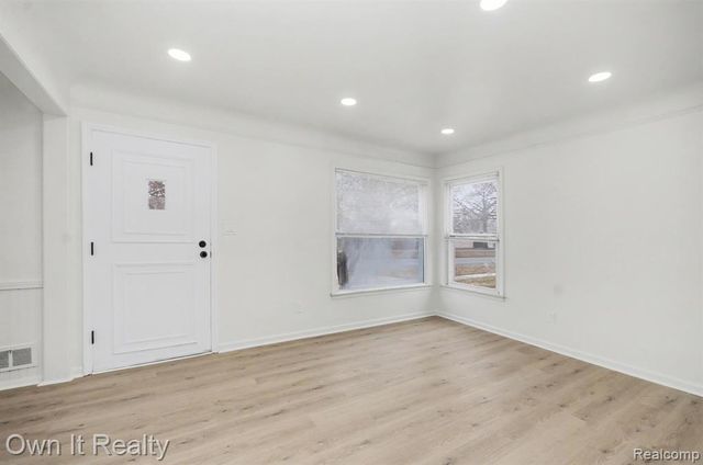 20917 Outer Drive, Dearborn, MI 48124