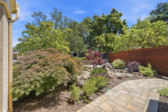 1460 Oak Canyon Court, San Jose, CA 95120