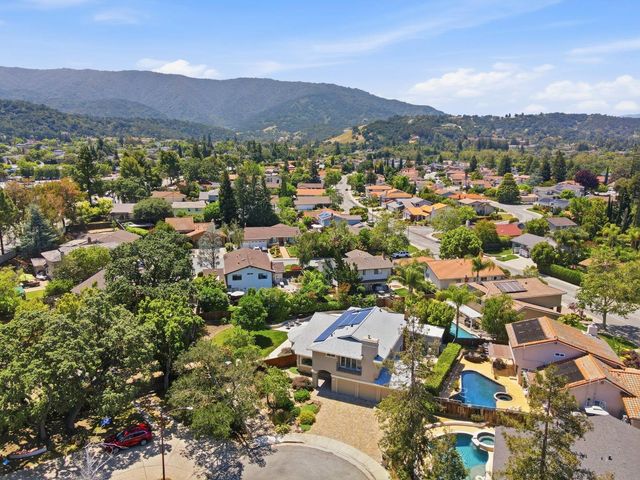 1460 Oak Canyon Court, San Jose, CA 95120