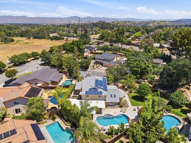1460 Oak Canyon Court, San Jose, CA 95120