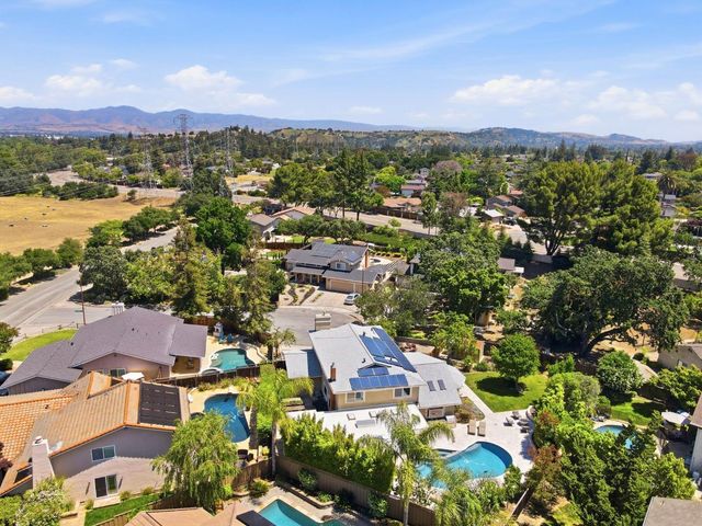 1460 Oak Canyon Court, San Jose, CA 95120