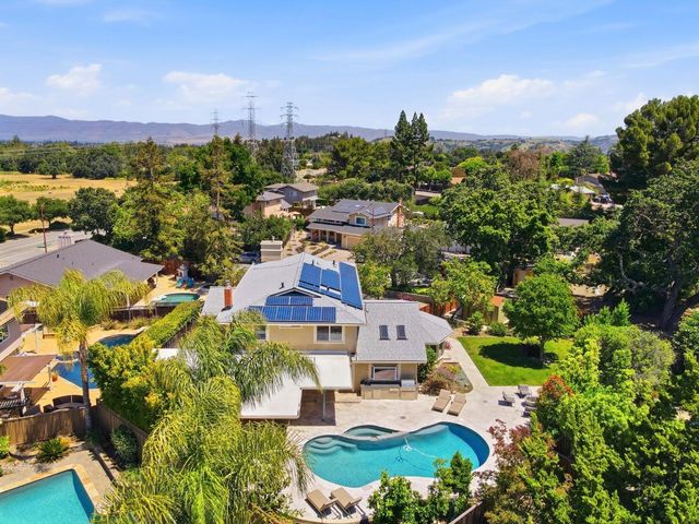 1460 Oak Canyon Court, San Jose, CA 95120