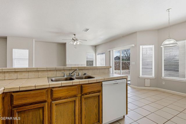 800 La Florida Drive, Canutillo, TX 79835