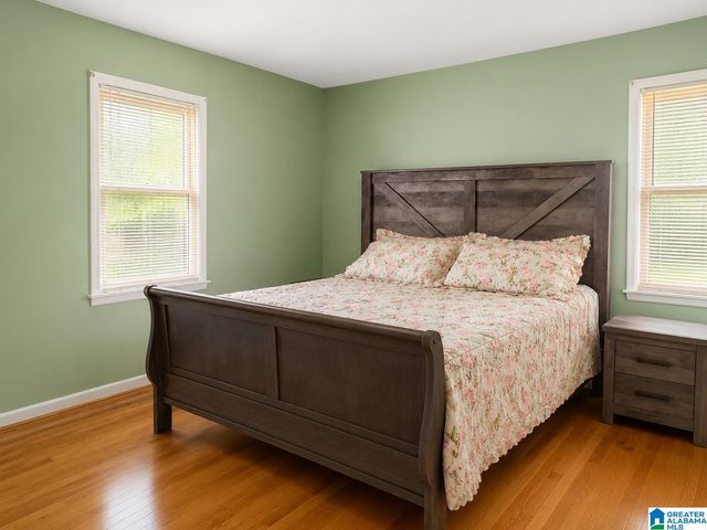 2801 9TH STREET NE, Center Point, AL 35215