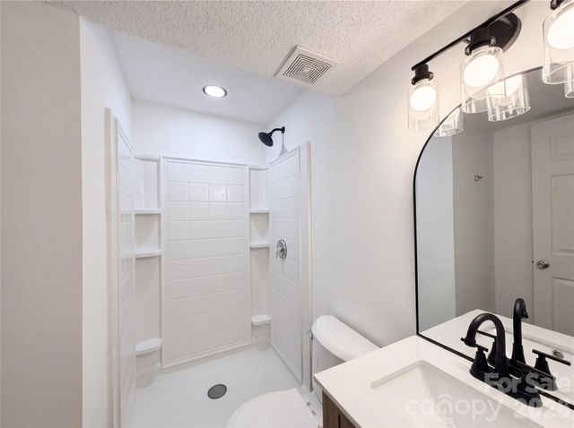 8435 Othello Place, Charlotte, NC 28227