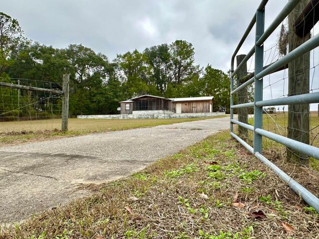 10904 NW Little Cat Road, Greenville, FL 32331