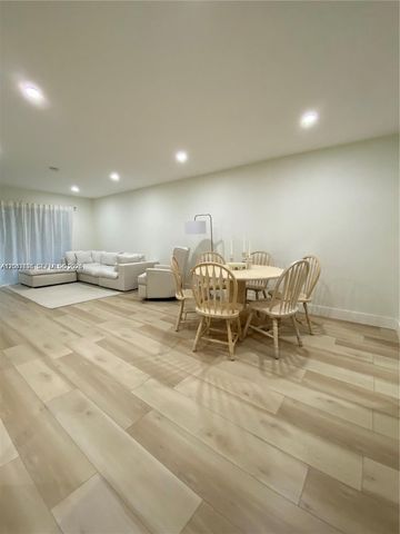 1200 Tallwood Avenue 302, Hollywood, FL 33021