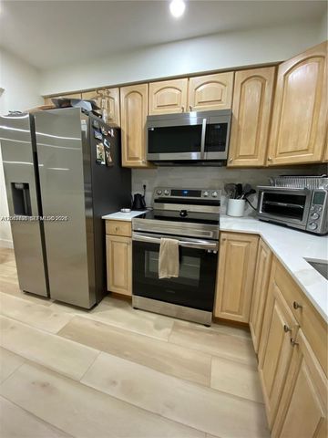 1200 Tallwood Avenue 302, Hollywood, FL 33021