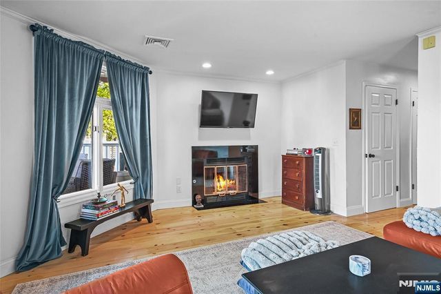 100 1st Street, Keyport, NJ 07735