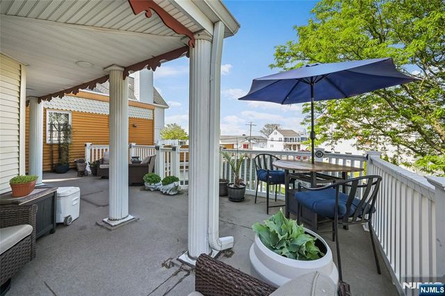 100 1st Street, Keyport, NJ 07735