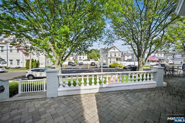 100 1st Street, Keyport, NJ 07735