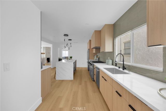 40 Claremont, Long Beach, CA 90803
