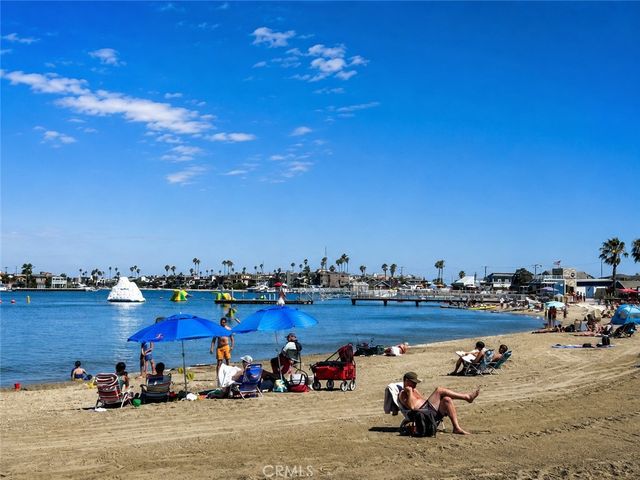 40 Claremont, Long Beach, CA 90803