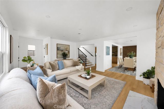 40 Claremont, Long Beach, CA 90803