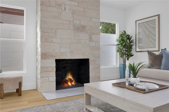 40 Claremont, Long Beach, CA 90803