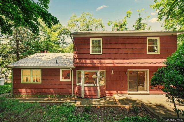 1096 Sunset Street, Yorktown Heights, NY 10598