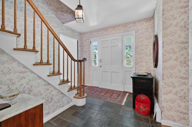 1096 Sunset Street, Yorktown Heights, NY 10598