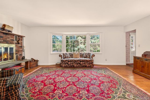1096 Sunset Street, Yorktown Heights, NY 10598