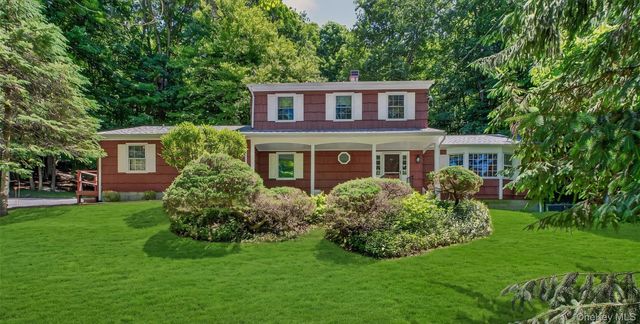 1096 Sunset Street, Yorktown Heights, NY 10598