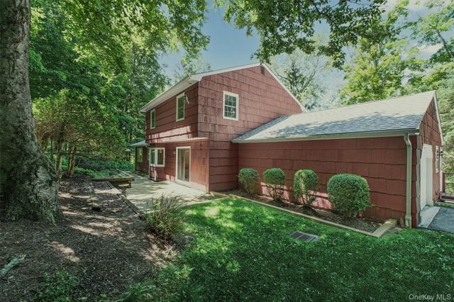 1096 Sunset Street, Yorktown Heights, NY 10598