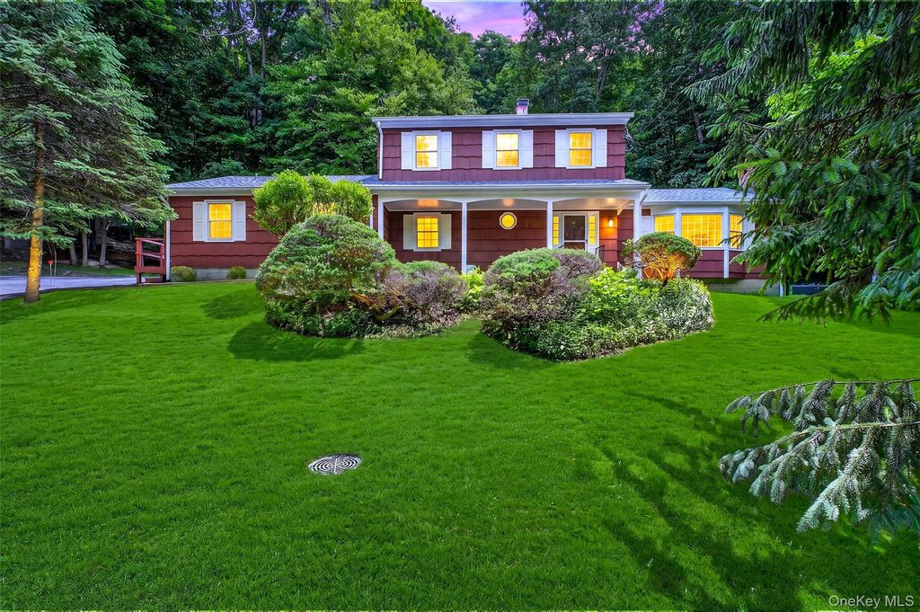 1096 Sunset Street, Yorktown Heights, NY 10598