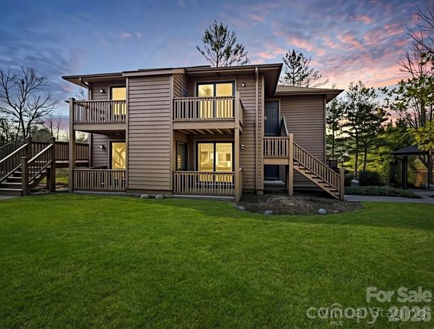 520 Courtwood Lane 4, Hendersonville, NC 28739