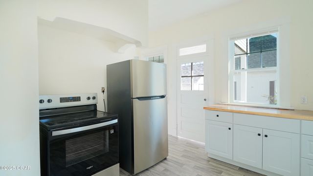 423 S Connor Avenue, Joplin, MO 64801