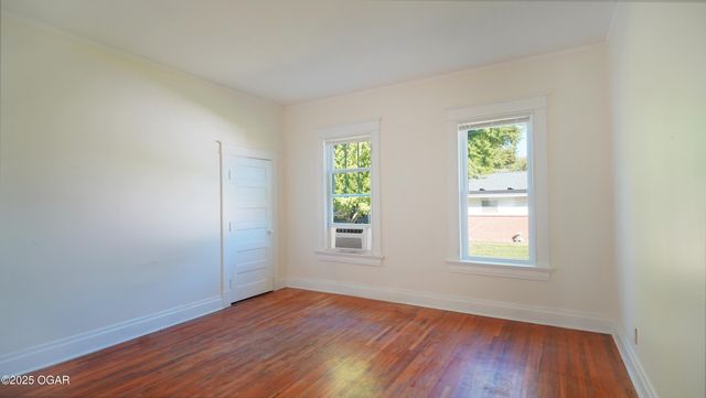 423 S Connor Avenue, Joplin, MO 64801