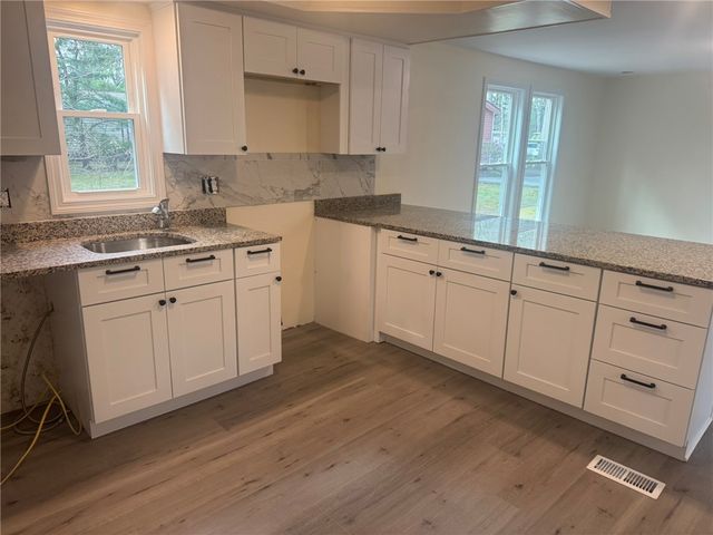6 Hide-a-way, Coventry, RI 02816
