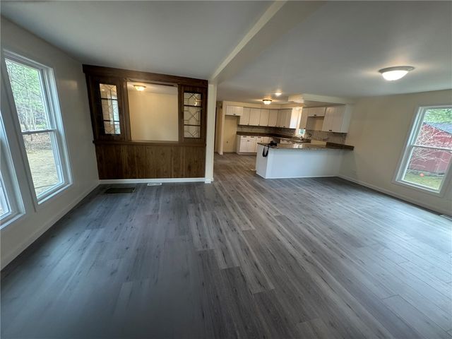 6 Hide-a-way, Coventry, RI 02816