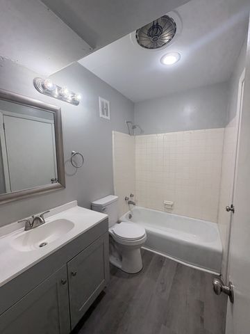 407 N College St Apt B4, Tullahoma, TN 37388
