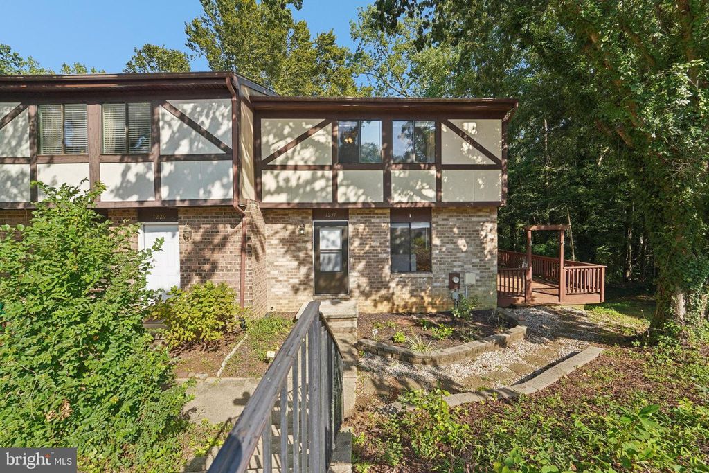 1231 SUMMERWOOD CT, Arnold, MD 21012