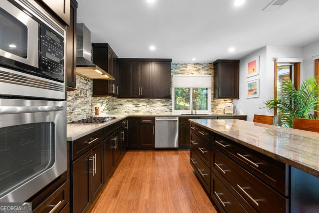 538 Pinegate Road, Peachtree City, GA 30269