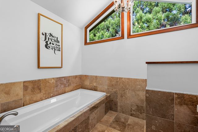 538 Pinegate Road, Peachtree City, GA 30269