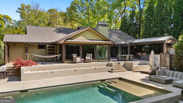 538 Pinegate Road, Peachtree City, GA 30269