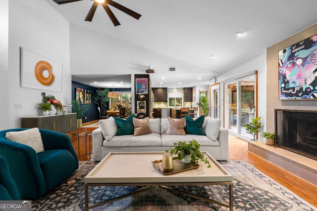 538 Pinegate Road, Peachtree City, GA 30269
