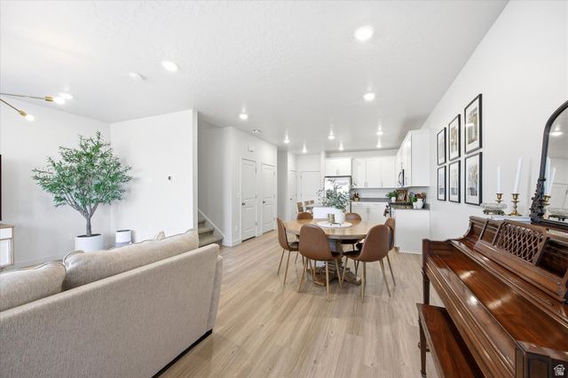 969 W SUNSPEAR DR, Saratoga Springs, UT 84045