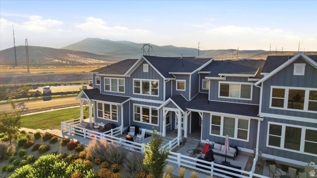 969 W SUNSPEAR DR, Saratoga Springs, UT 84045