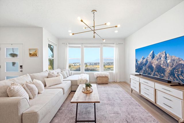 969 W SUNSPEAR DR, Saratoga Springs, UT 84045