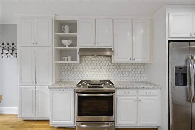 2205 Stanley Avenue, Fort Worth, TX 76110