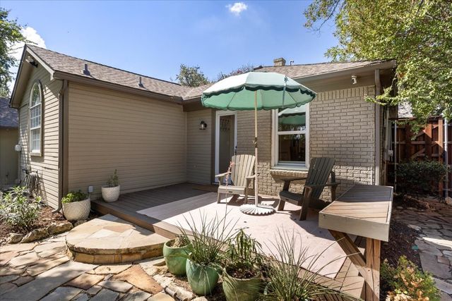 2205 Stanley Avenue, Fort Worth, TX 76110