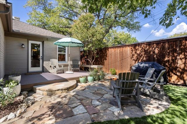 2205 Stanley Avenue, Fort Worth, TX 76110