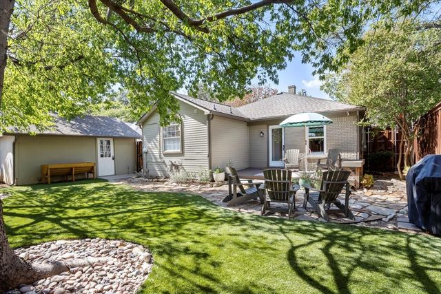 2205 Stanley Avenue, Fort Worth, TX 76110
