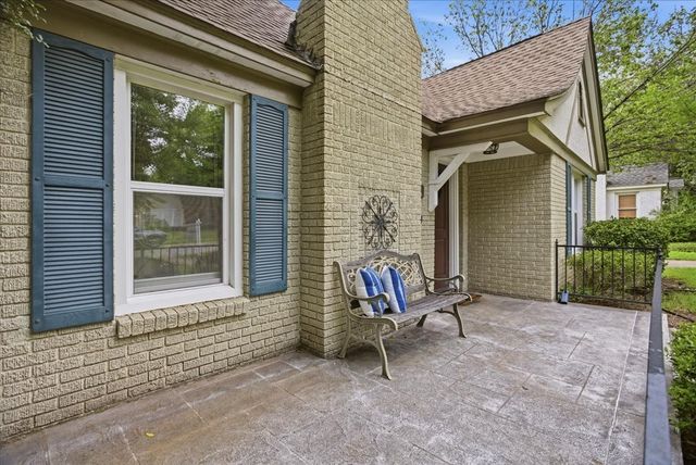 2205 Stanley Avenue, Fort Worth, TX 76110
