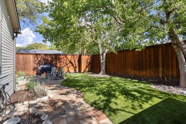 2205 Stanley Avenue, Fort Worth, TX 76110