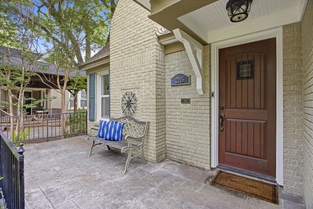 2205 Stanley Avenue, Fort Worth, TX 76110