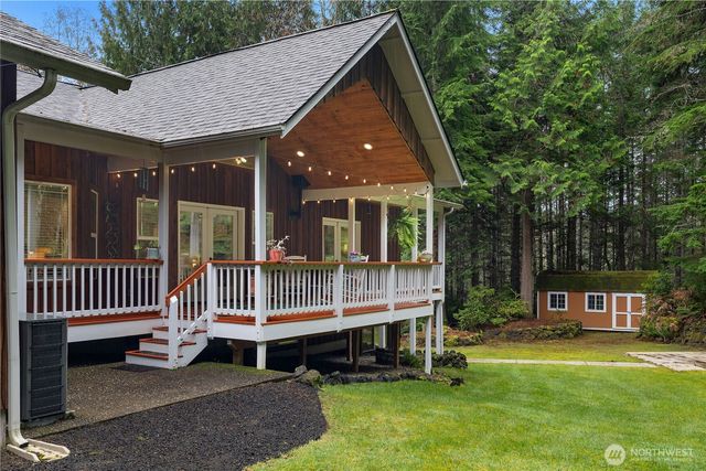 80 E Sea Breeze Lane, Shelton, WA 98584