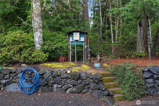 80 E Sea Breeze Lane, Shelton, WA 98584