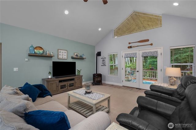 80 E Sea Breeze Lane, Shelton, WA 98584