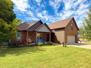 1456 Rustys Ln, Clarksville, TN 37042